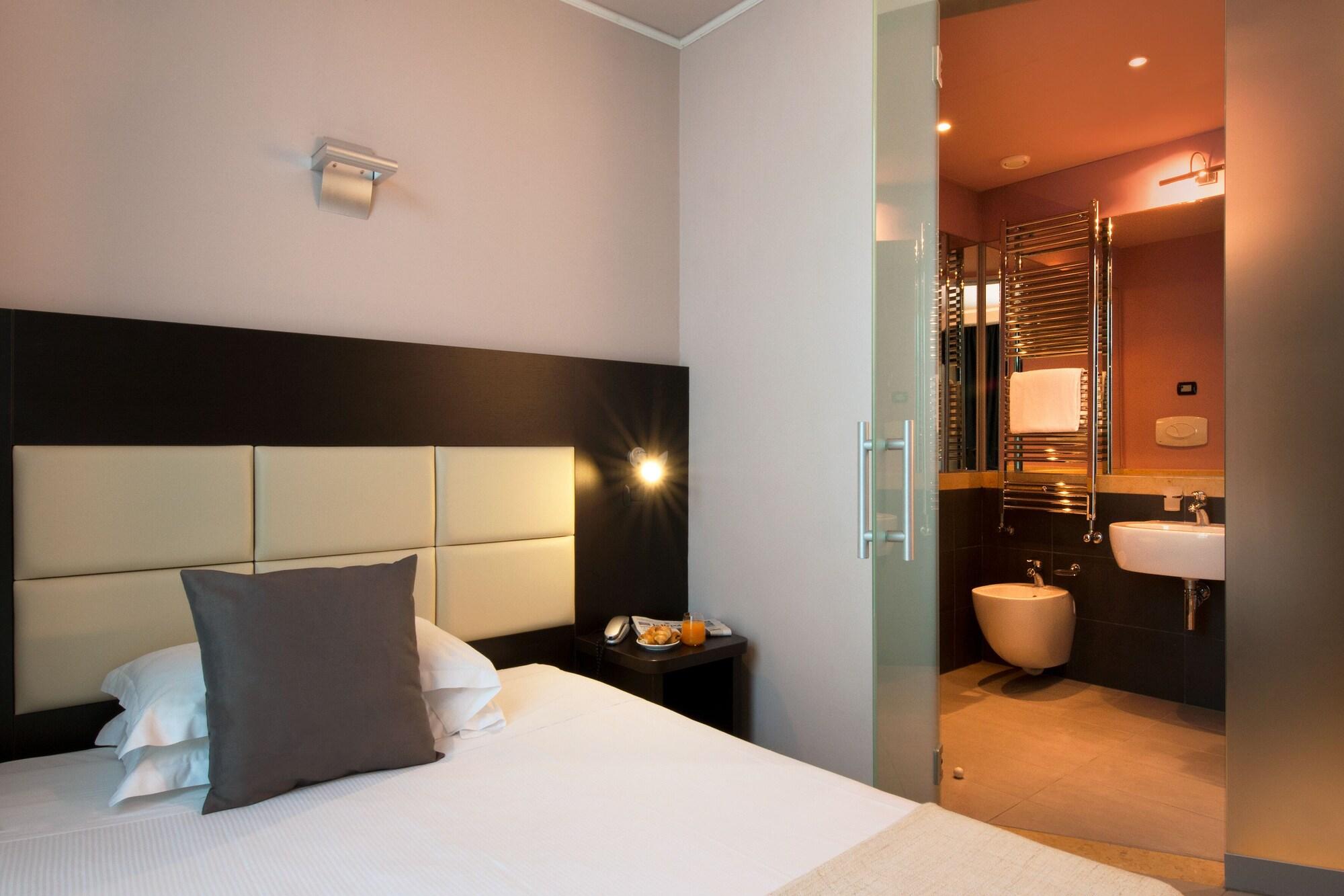 Hotel Villa Ducale Parma Bagian luar foto